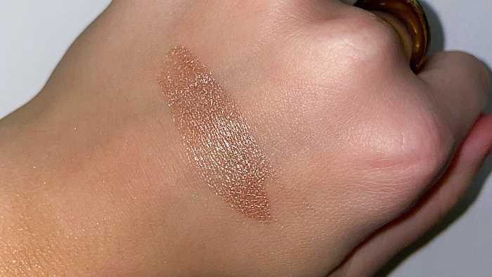 Positive Light Liquid Luminizer Highlight